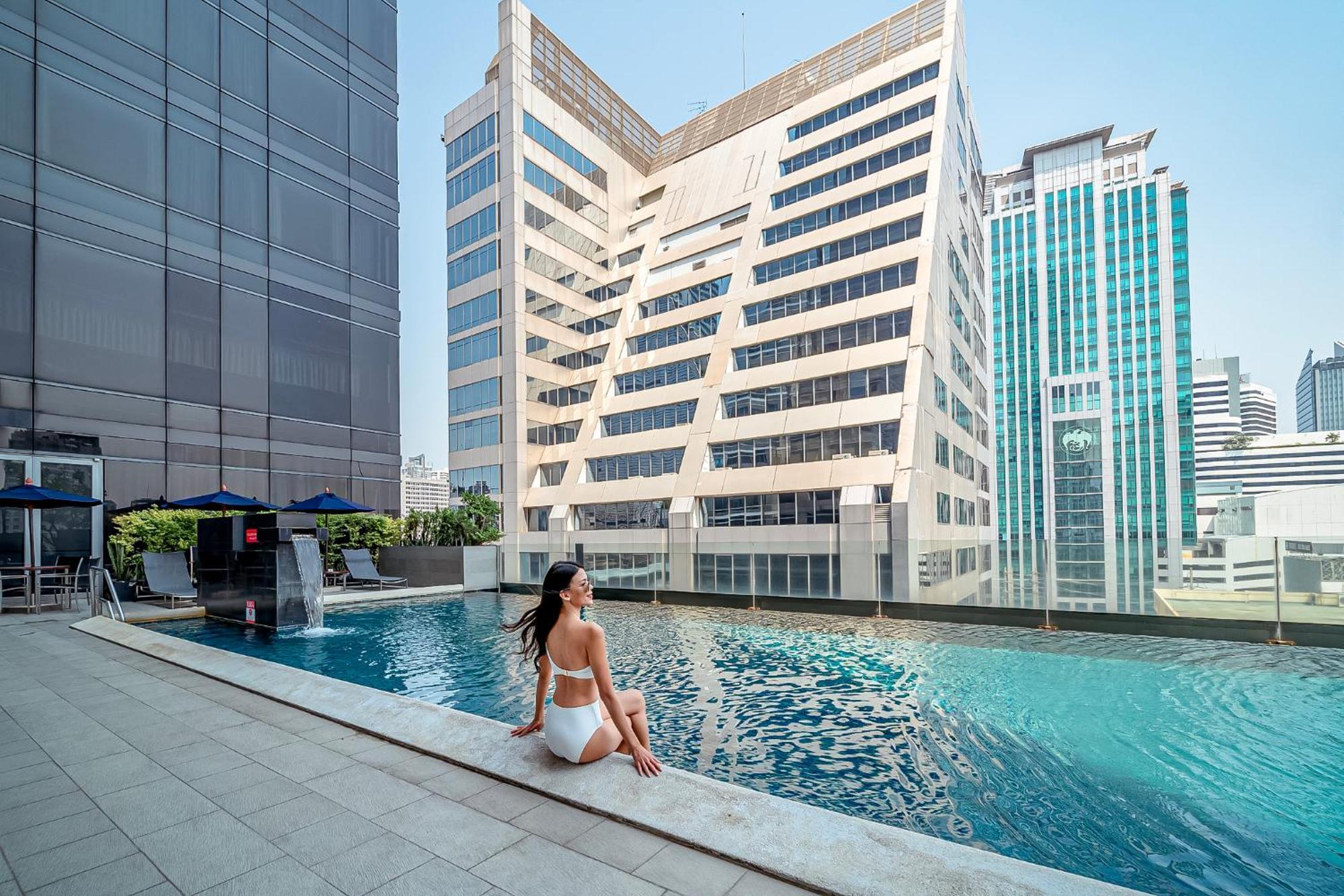 Four Points By Sheraton Bangkok Ploenchit Hotel Exterior photo